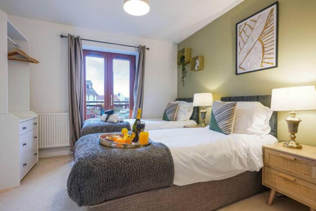 Broughton House With Free Parking, Balcony, Fast Wifi And Smart Tv With Netflix By Yoko Property Milton Keynes Zewnętrze zdjęcie